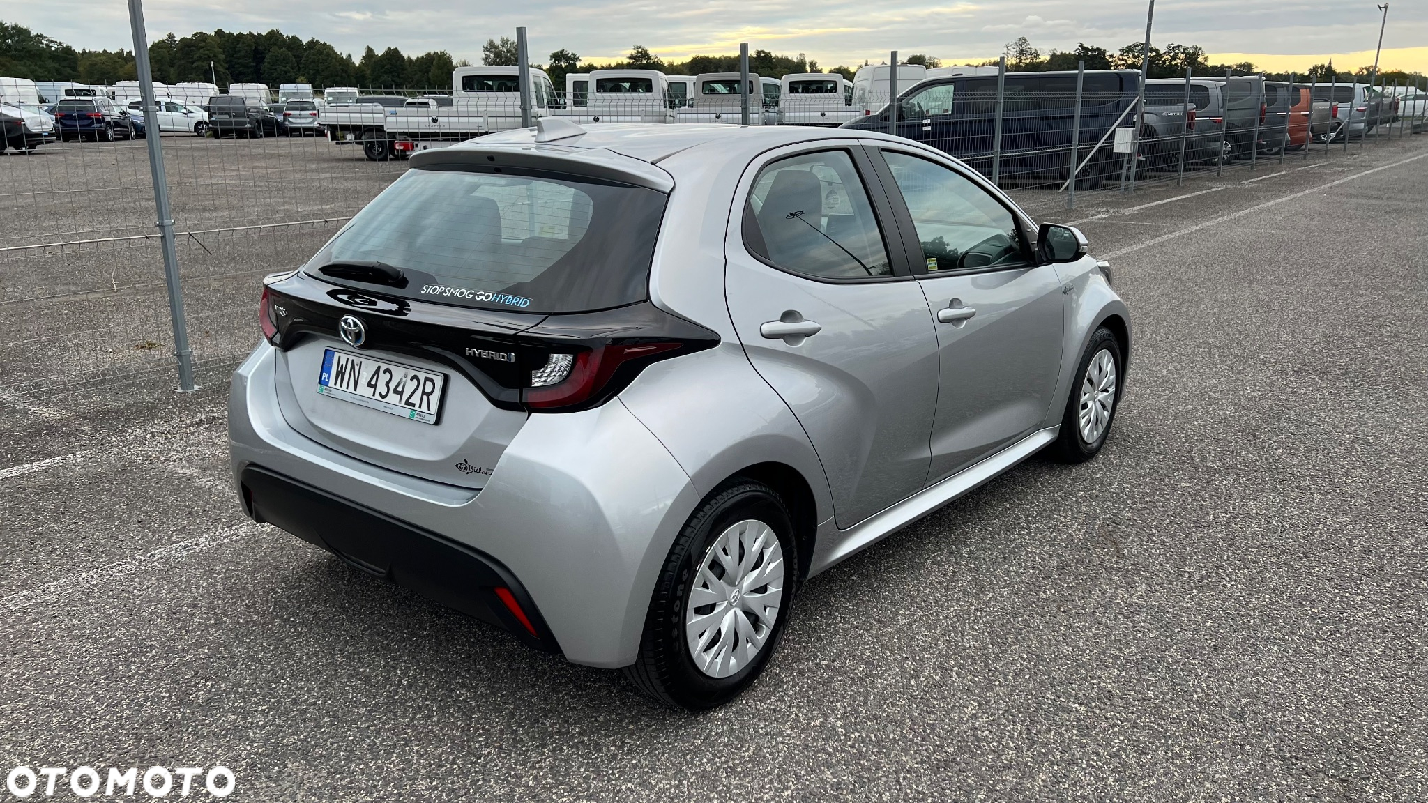 Toyota Yaris Hybrid 1.5 Active - 4