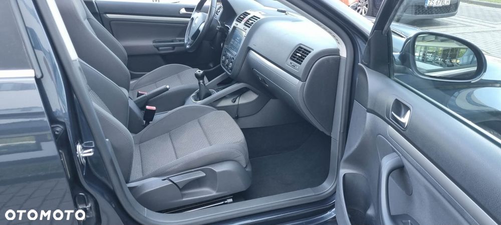 Volkswagen Golf - 7