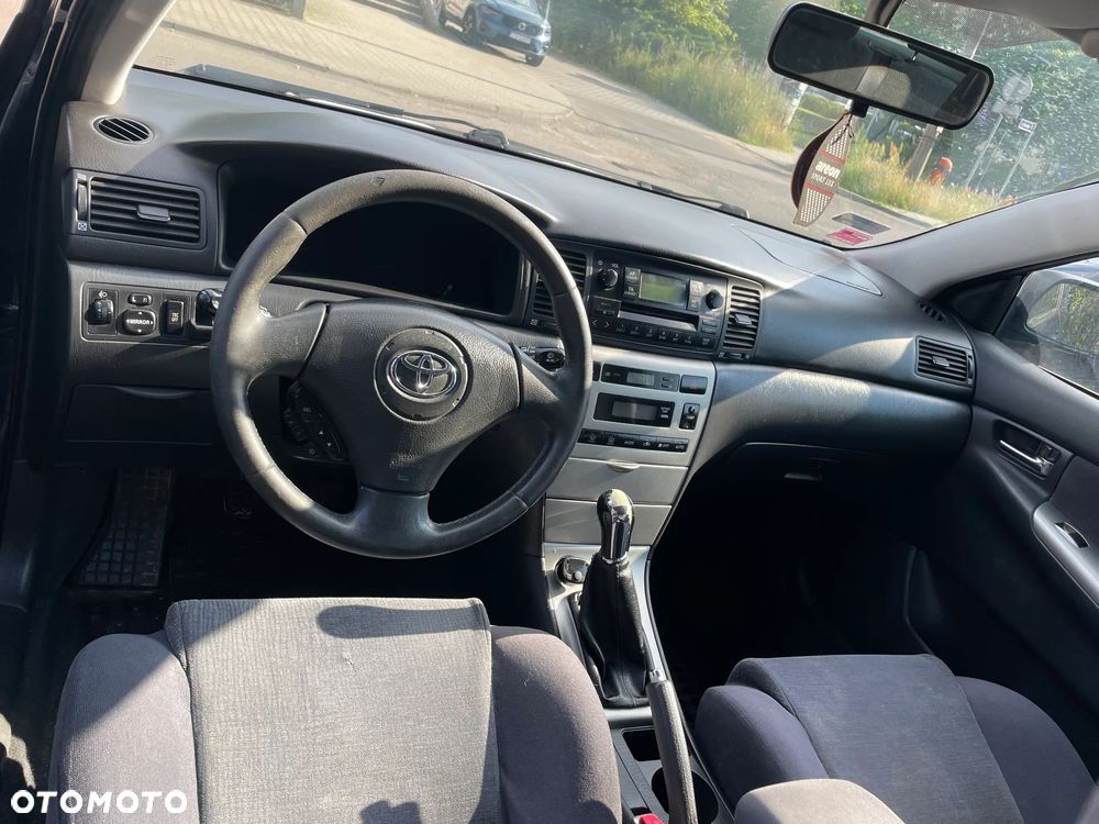 Toyota Corolla - 6