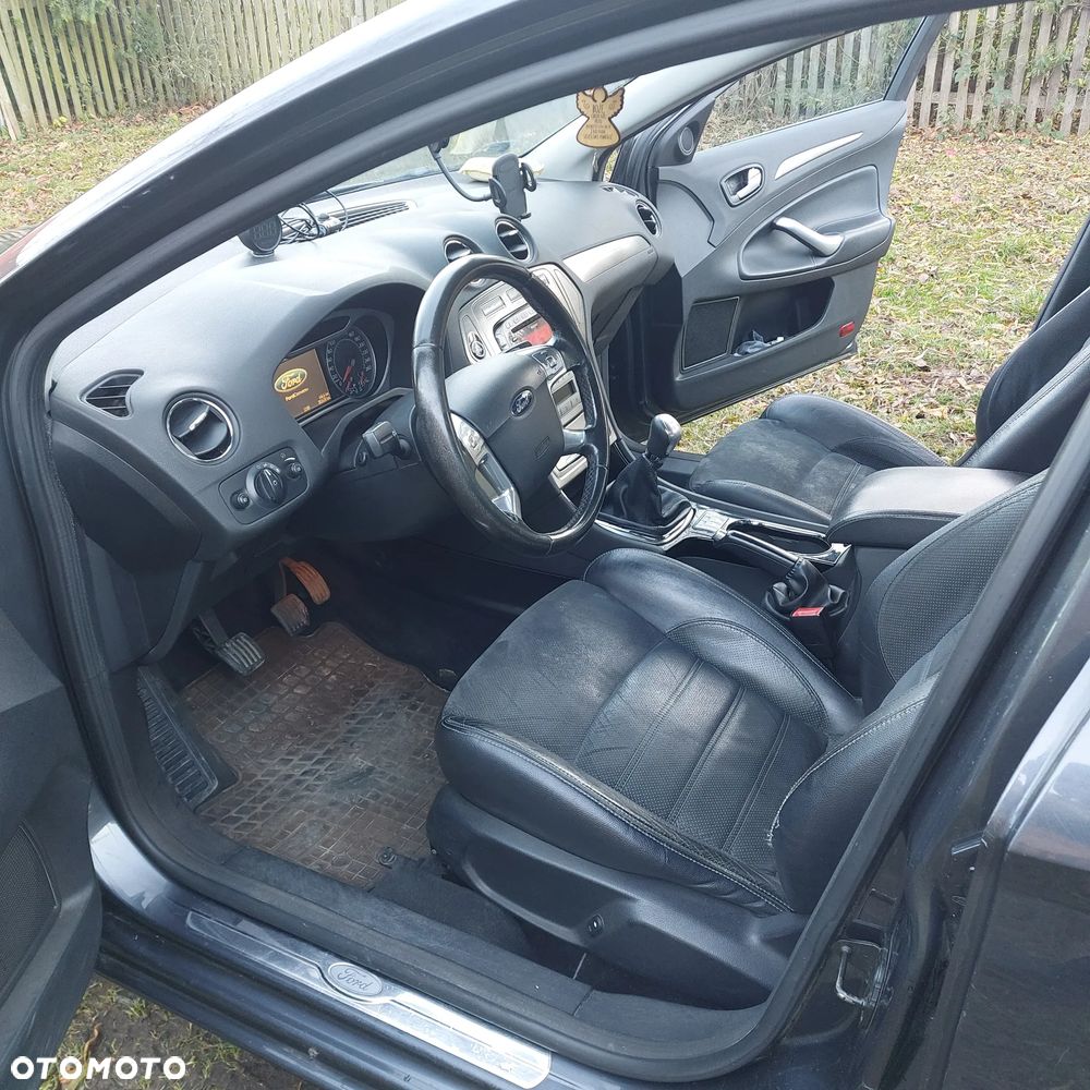 Ford Mondeo 2.0 Titanium - 19