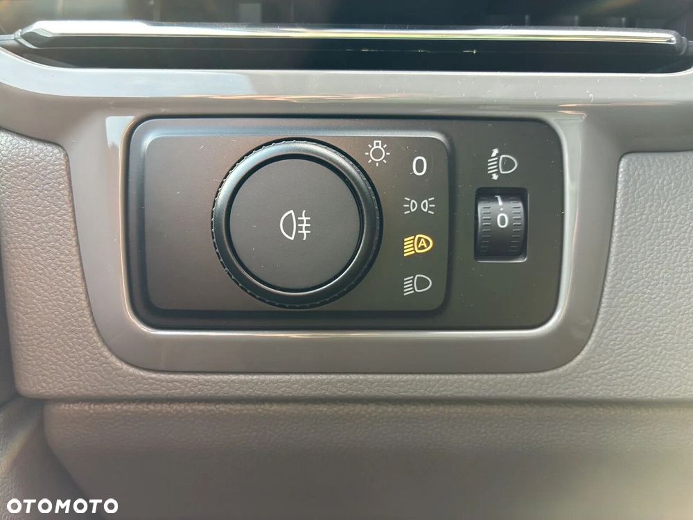Volkswagen Transporter T7 Furgon Plus Edition/6 osob./AUTOMAT 2,0 l TDI 150 KM r. o. 3500 mm - 37
