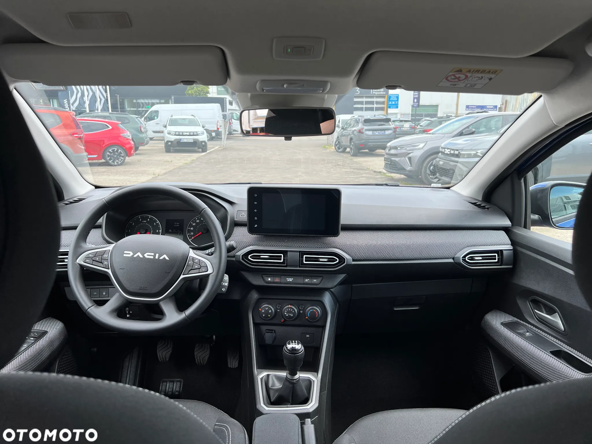 Dacia Sandero - 8