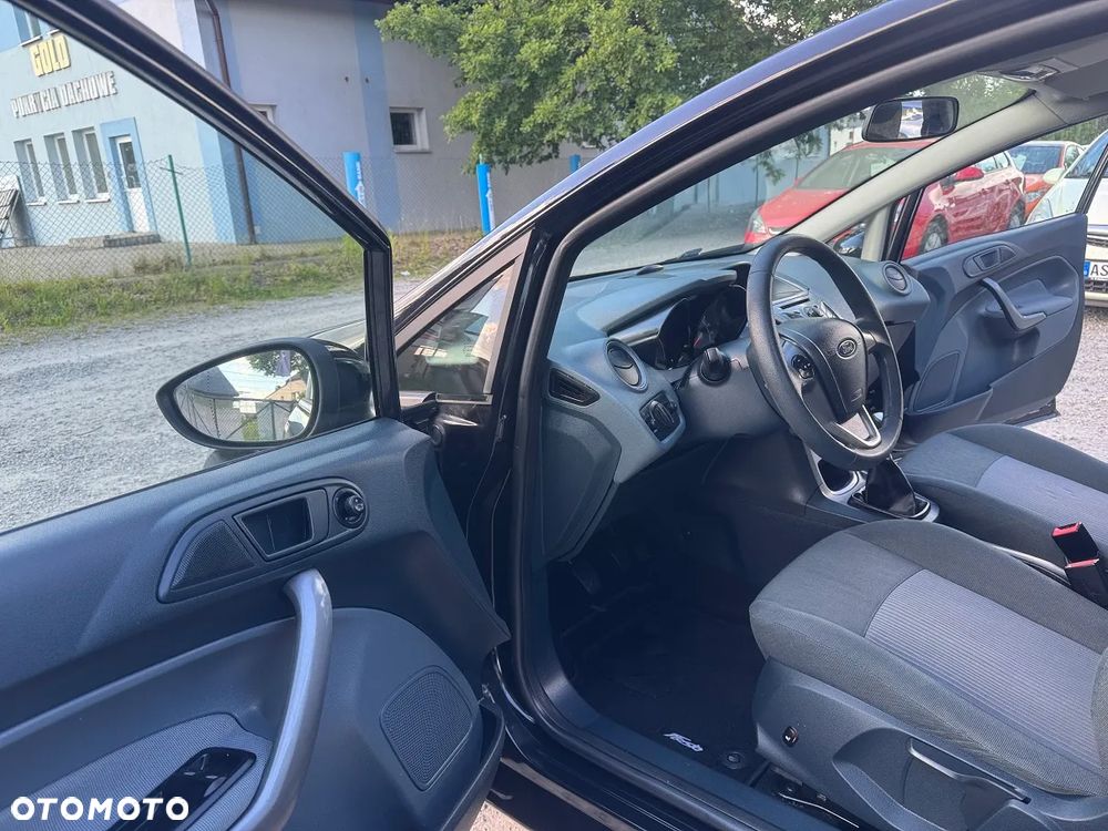Ford Fiesta - 18