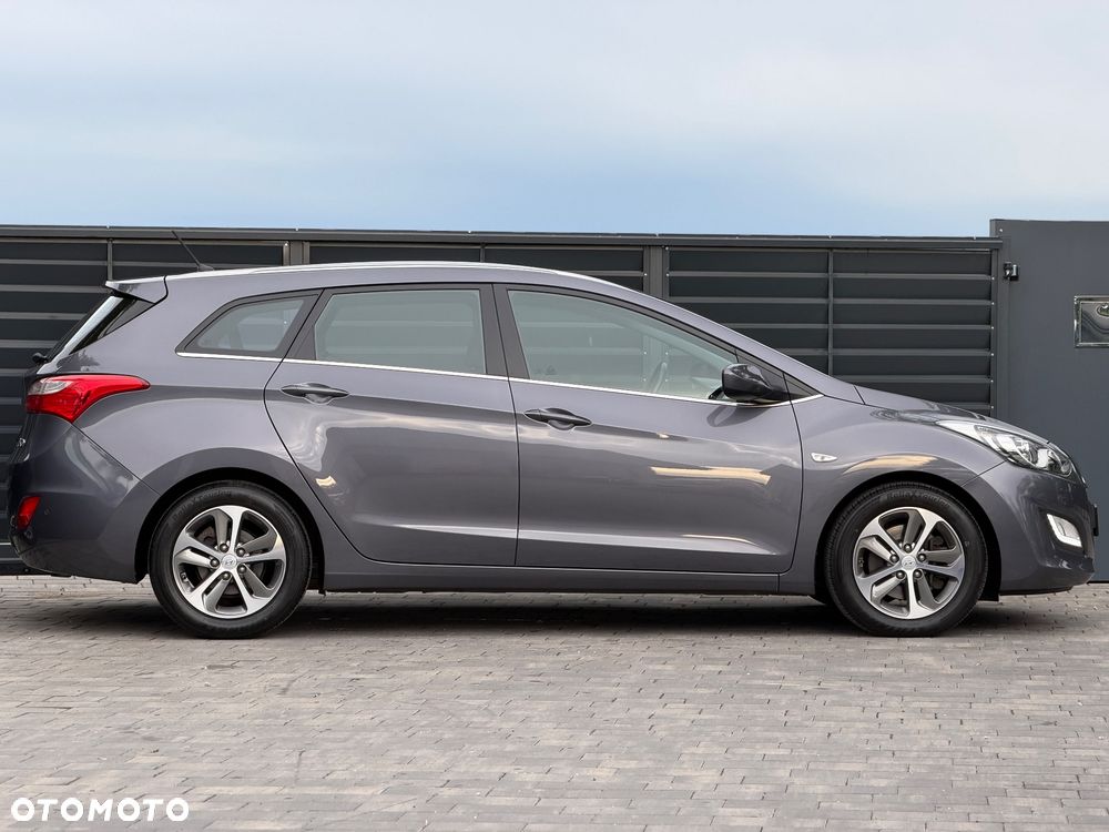Hyundai i30 1.6 CRDi Premium - 6