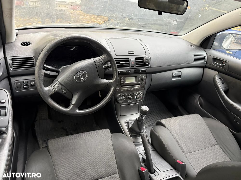 Dezmembrez Toyota Avensis T25 facelft sedan 2007 2,0 diesel gri verzui - 10