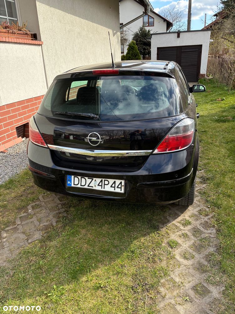 Opel Astra 1.9 CDTI Cosmo - 2