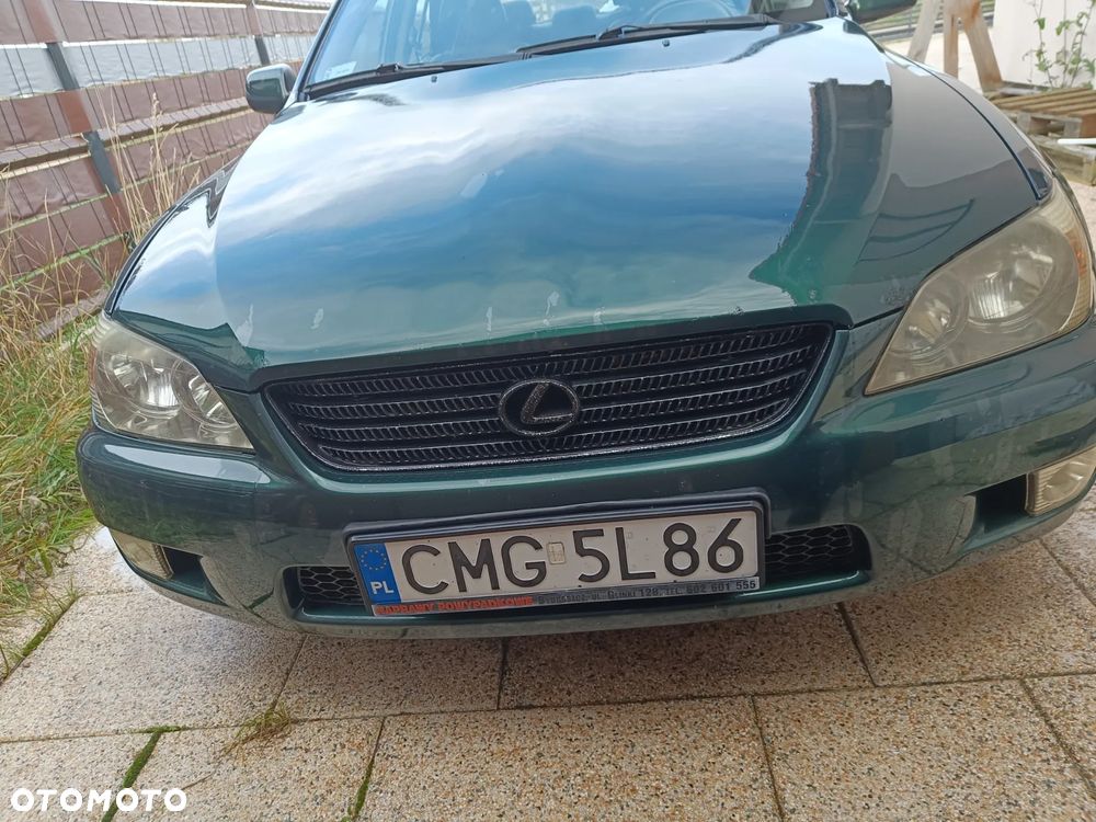 Lexus Is200 1999 photo 3