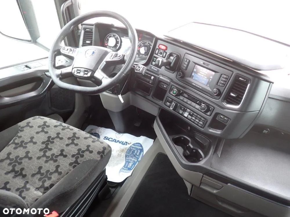 Scania R450 A4x2 STANDARD/ SERWIS/ NAVI - 17
