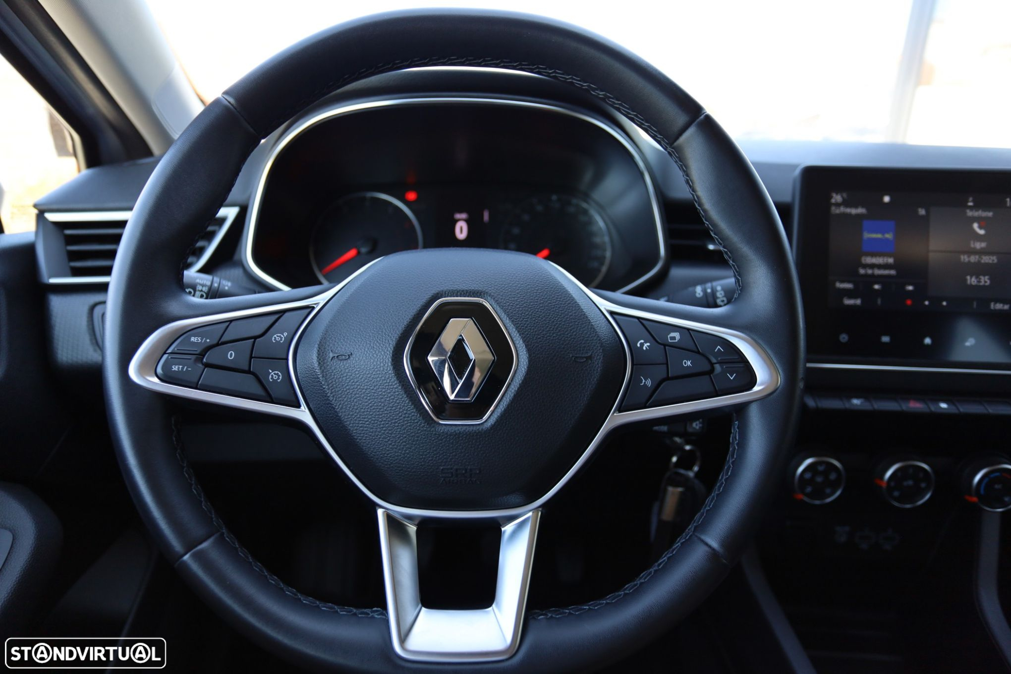 Renault Clio - 12