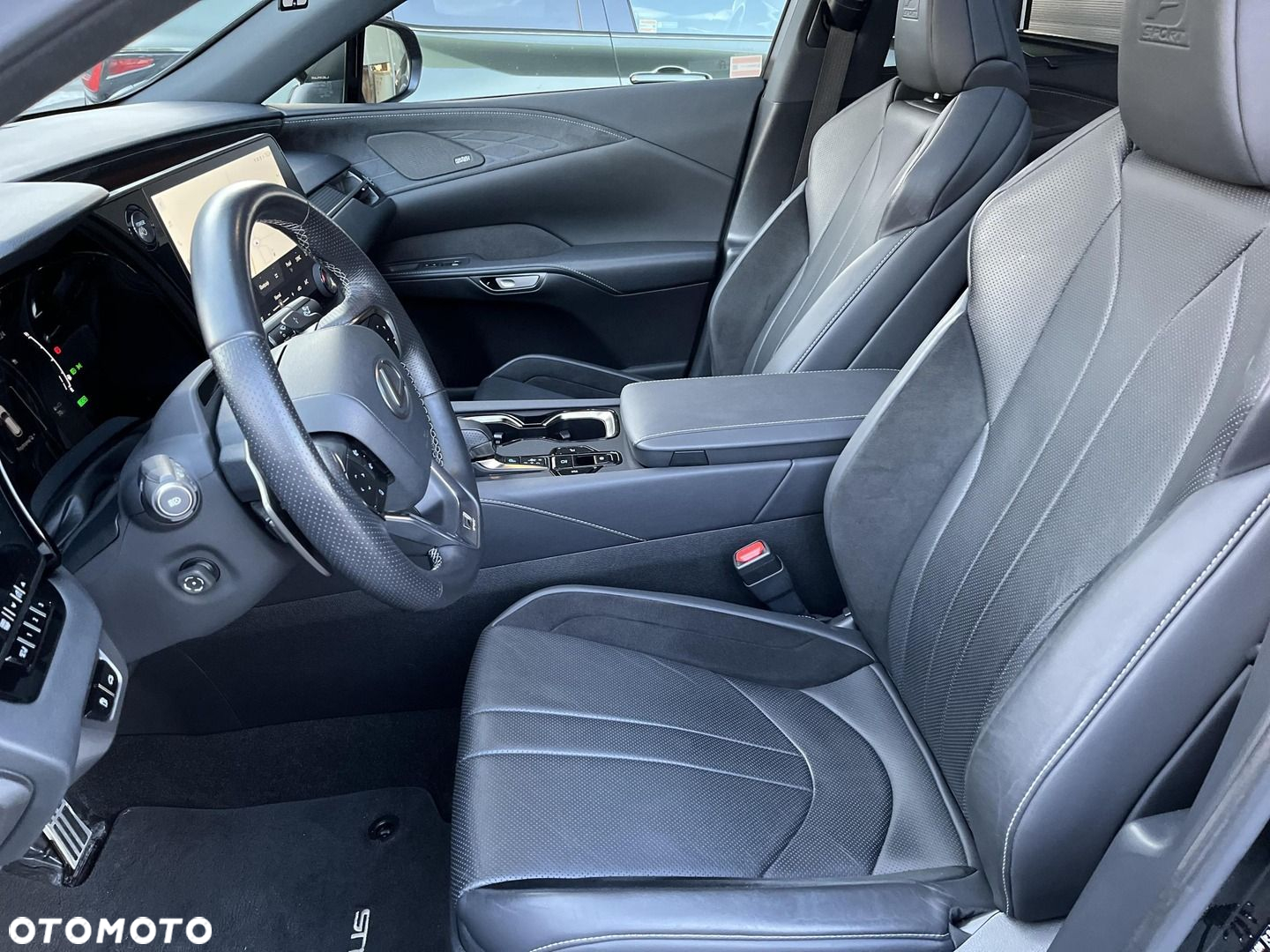Lexus RX - 13