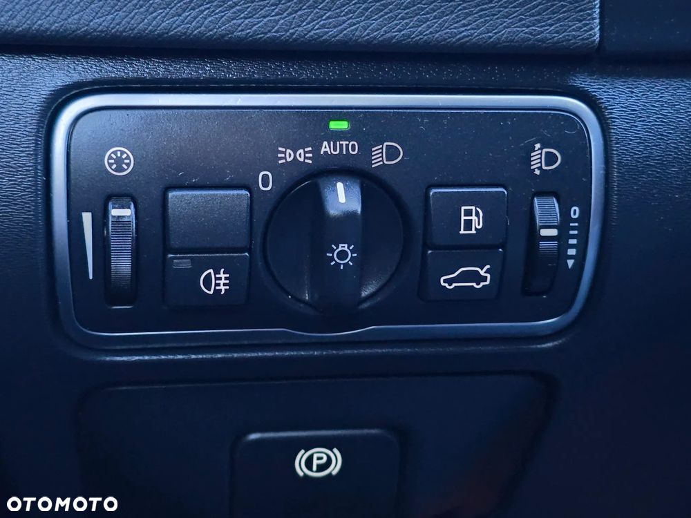 Volvo S60 D3 Geartronic RDesign - 30