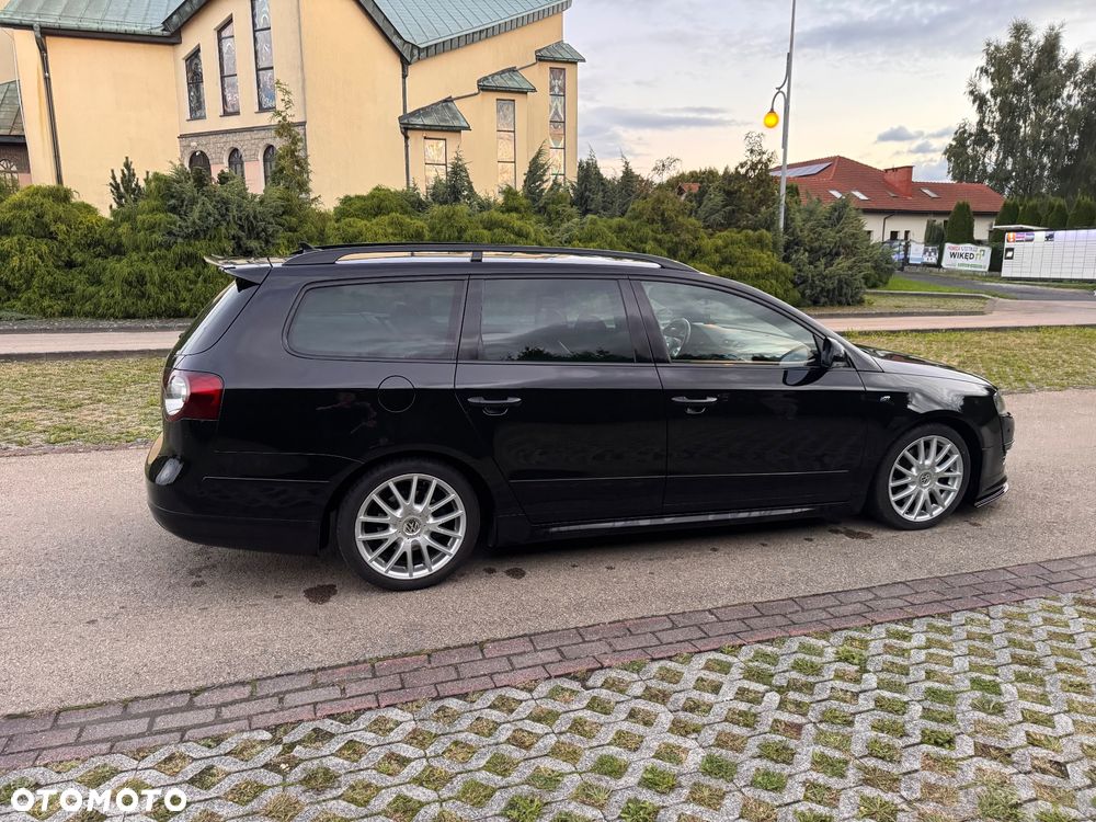Volkswagen Passat 2.0 TDI DPF Sportline - 17