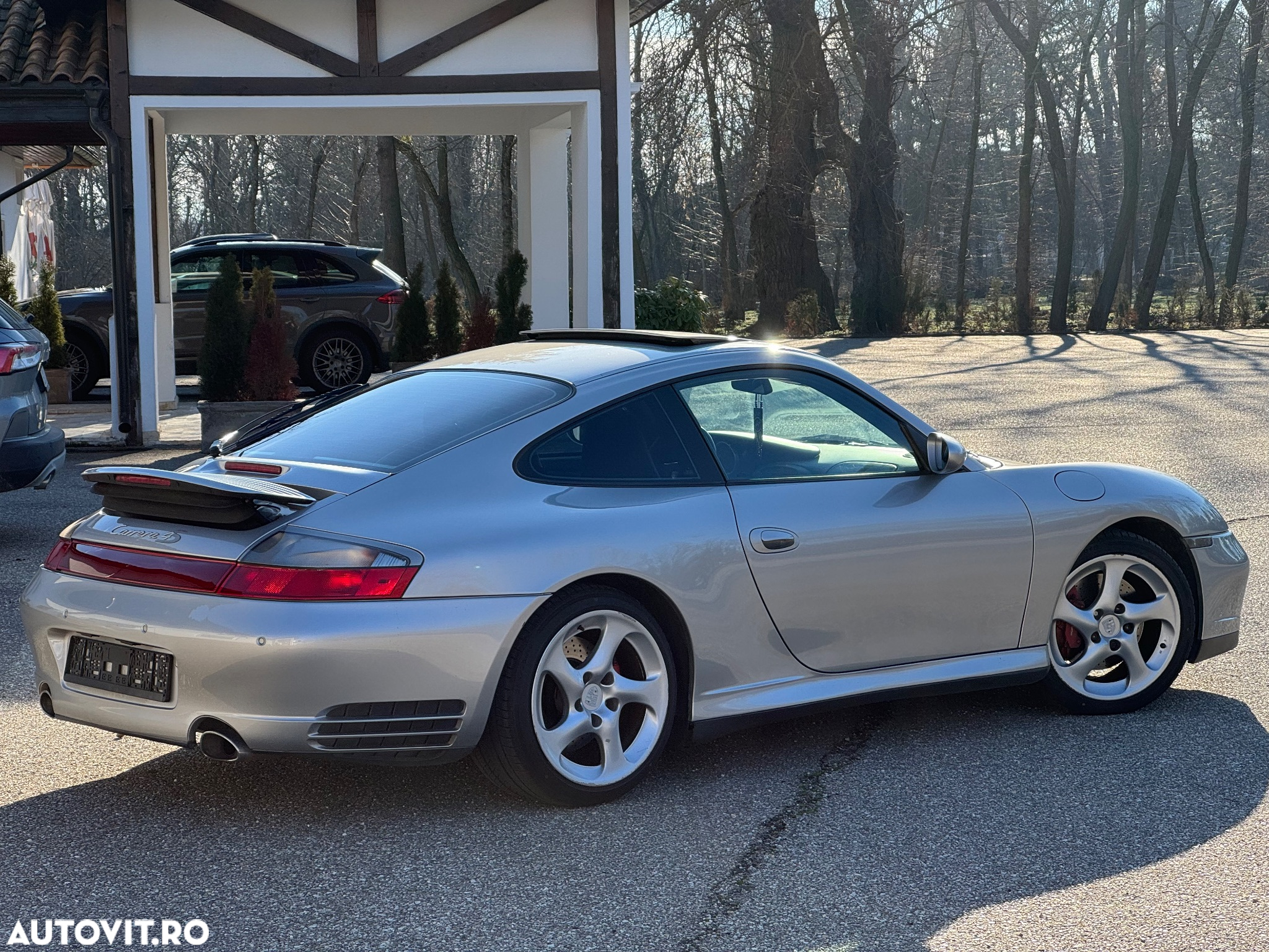 Porsche 911 Carrera 4S - 6