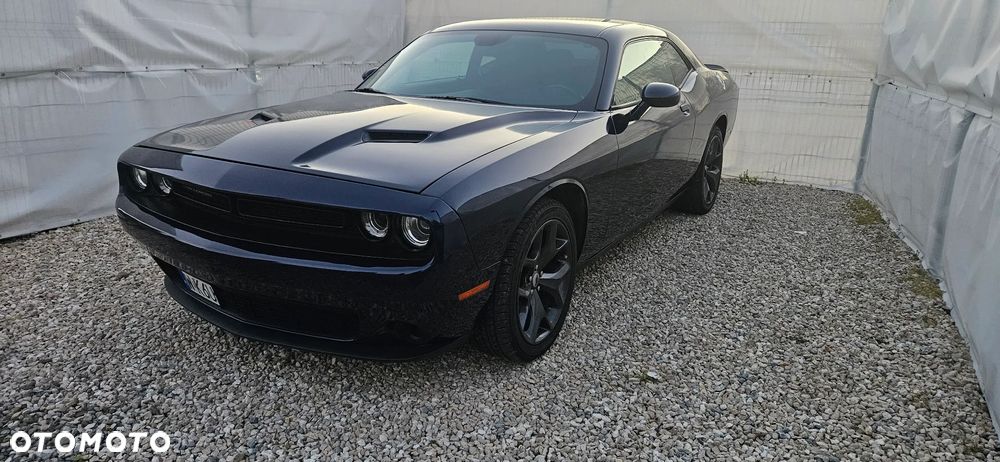 Dodge Challenger - 1