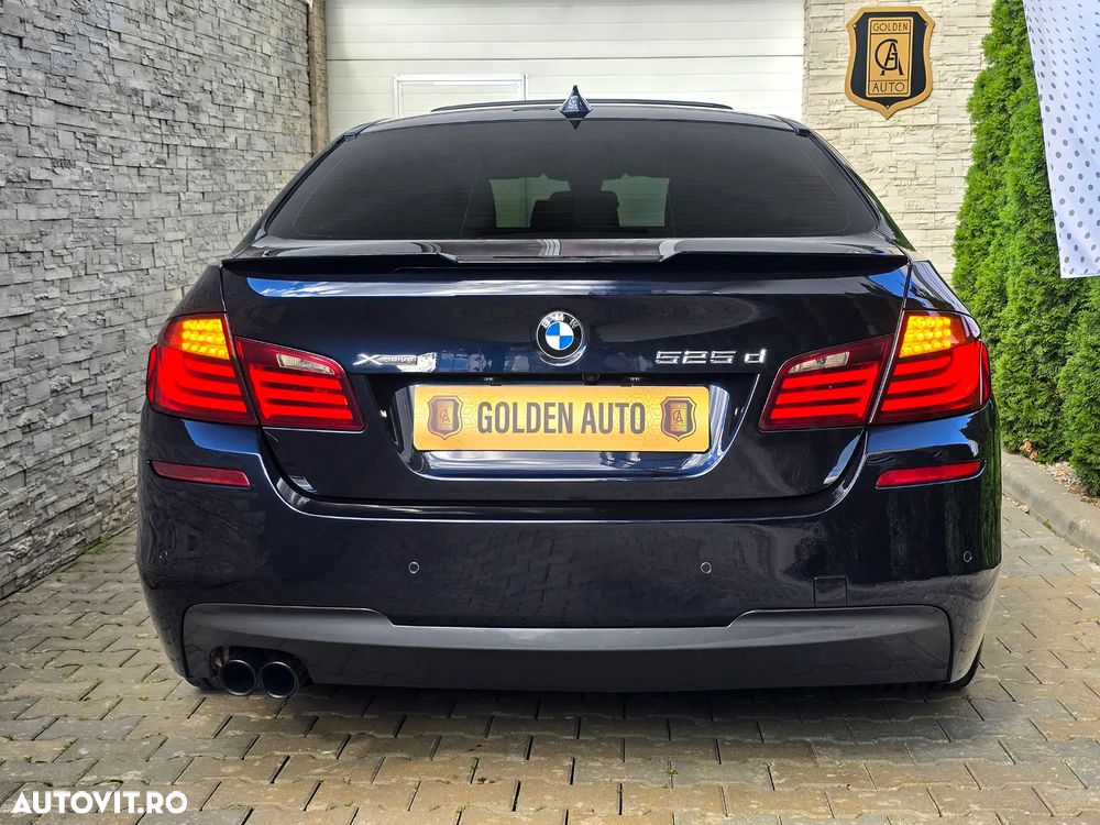 BMW Seria 5 525d xDrive AT - 10