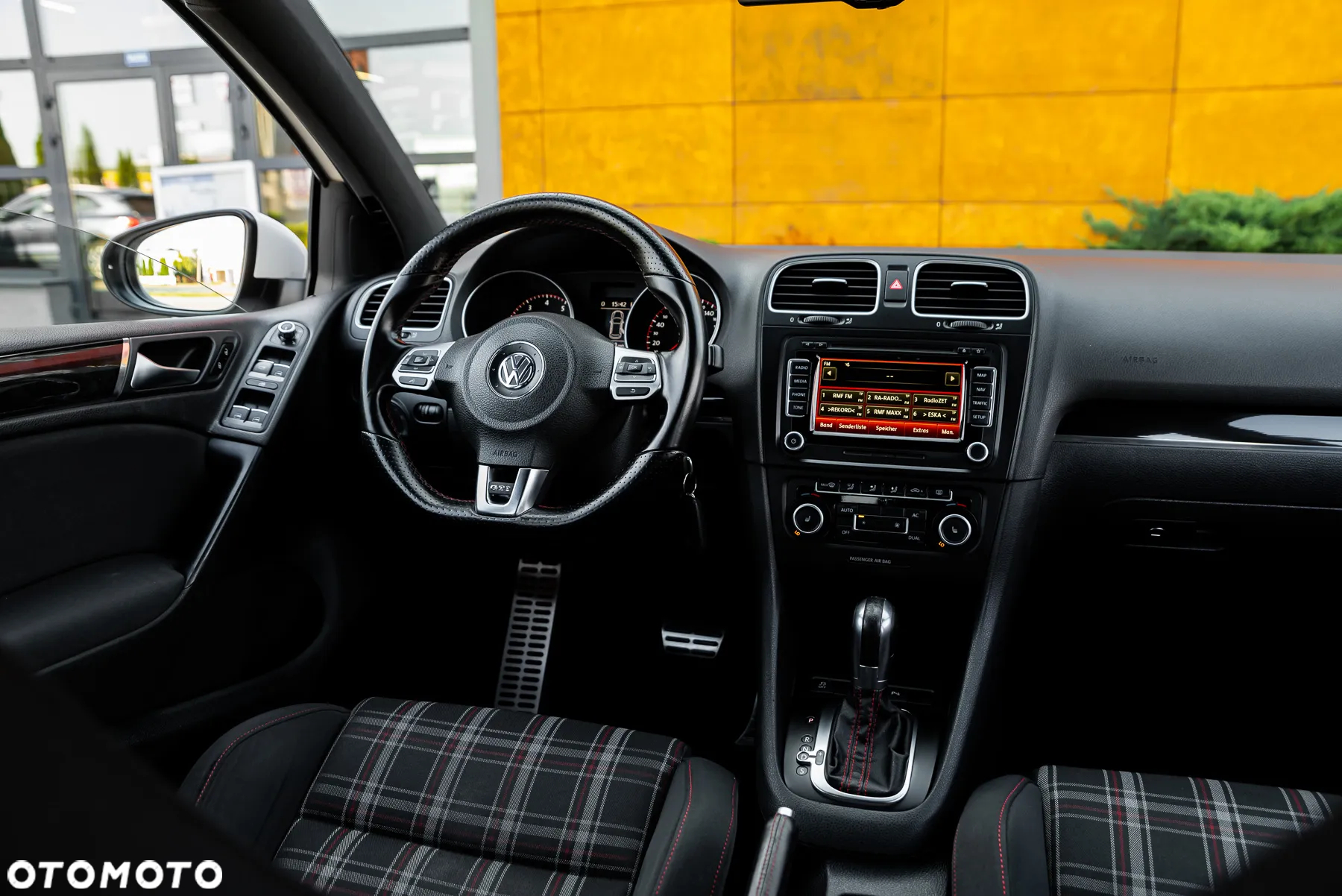 Volkswagen Golf 2.0 GTI DSG - 20