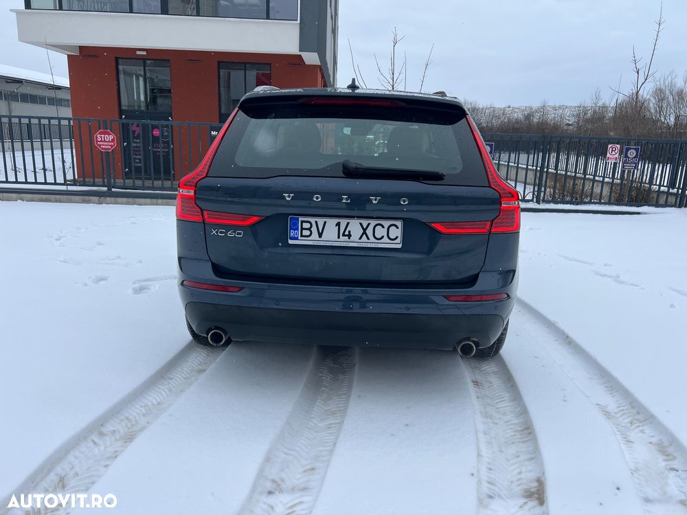 Volvo XC 60 D4 Geartronic Momentum Pro - 4