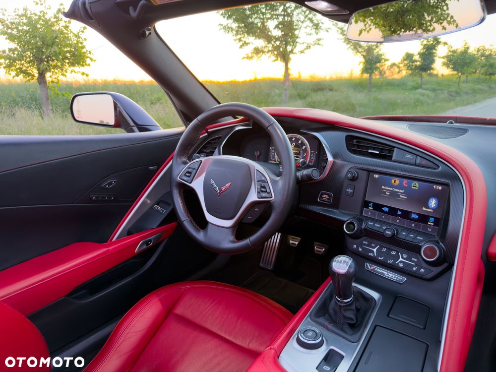 Chevrolet Corvette - 11