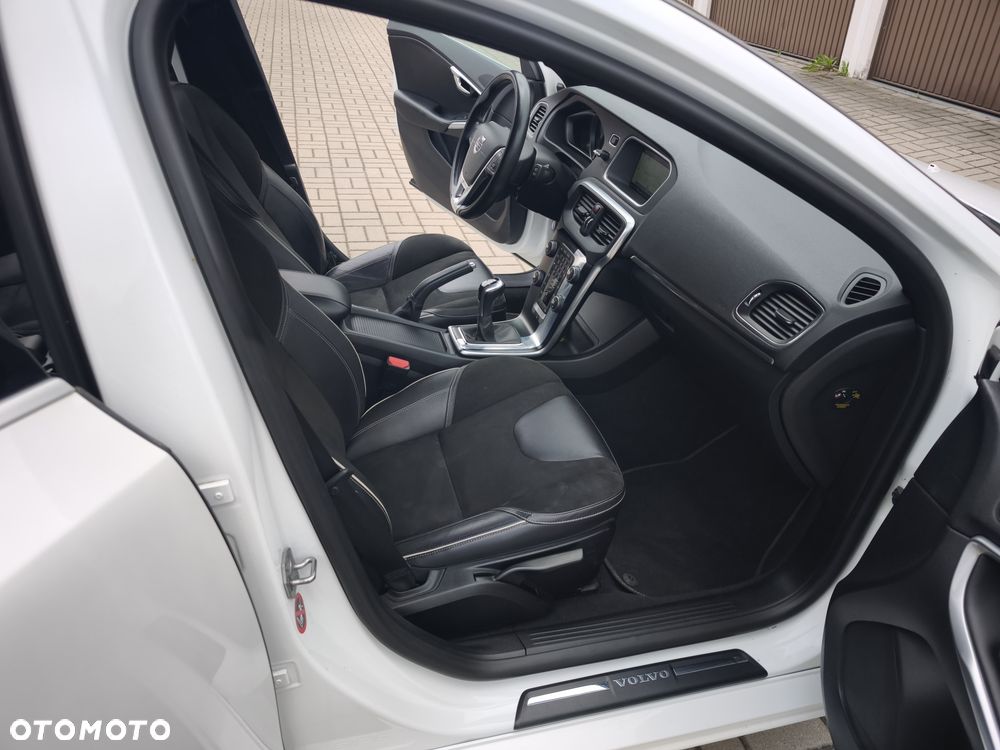 Volvo V40 D4 RDesign - 25