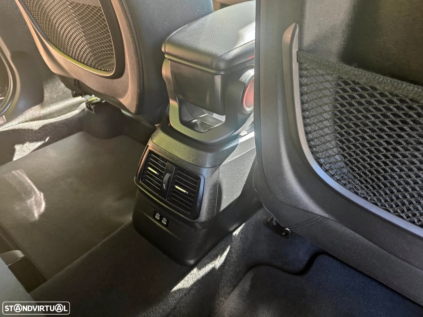 BMW 216 Gran Tourer i 7L Line Luxury - 13