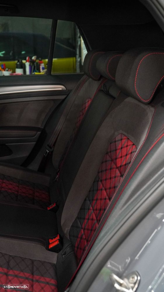 VW Golf GTI TCR 2.0 TSI OPF DSG - 19