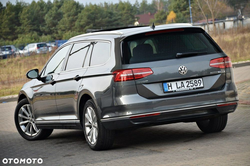 Volkswagen Passat - 13