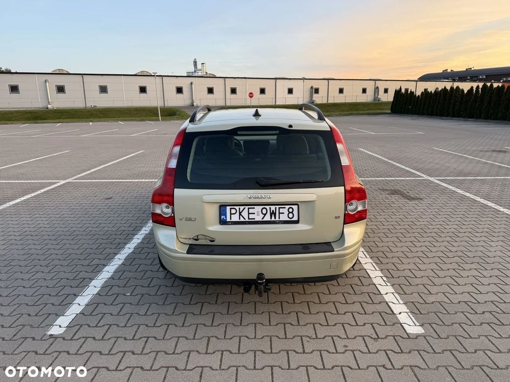 Volvo V50 1.8 Momentum - 6