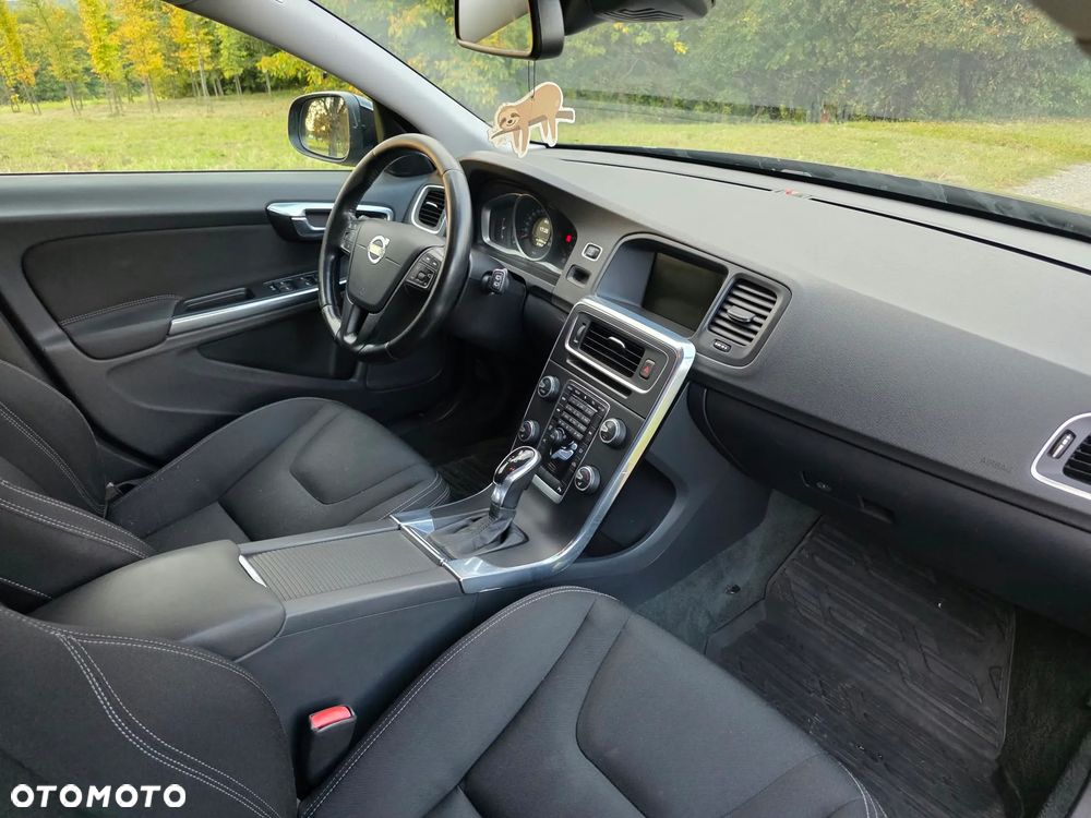 Volvo V60 - 18