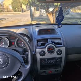 Renault Megane 1.6 Confort Authentique - 3