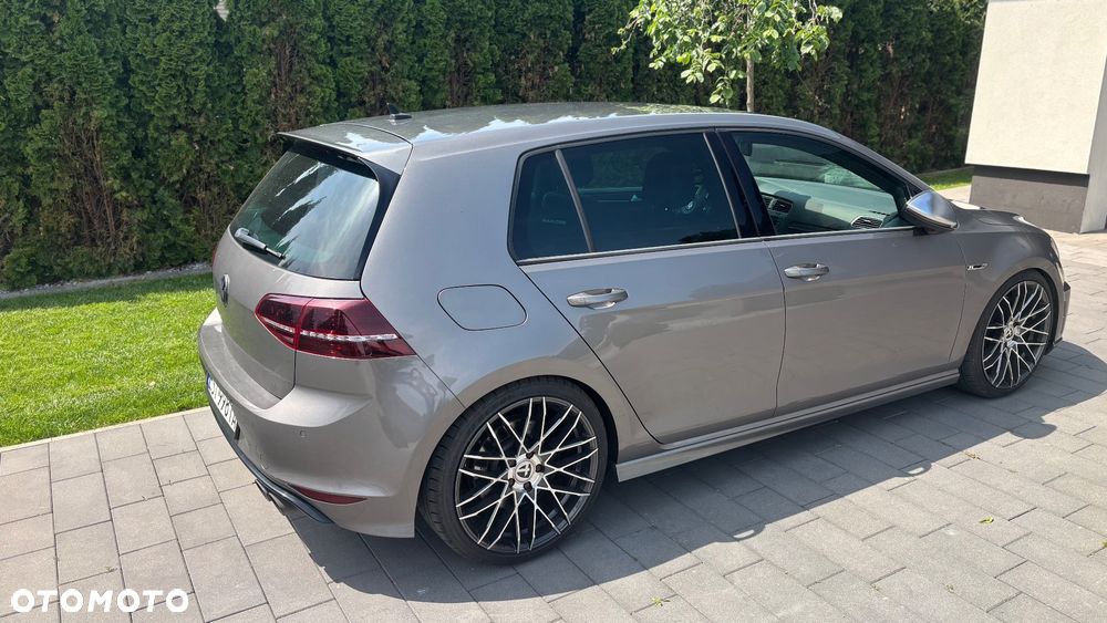 Volkswagen Golf - 19