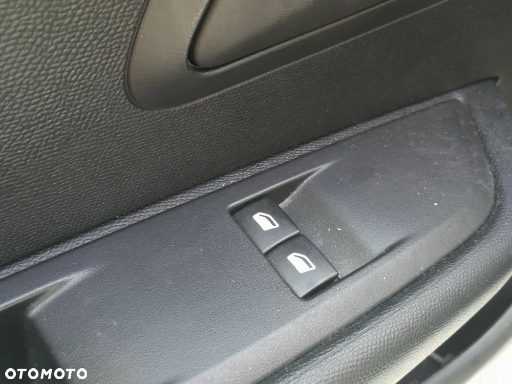 Peugeot 208 1.5 BlueHDi Active Pack S&S - 18