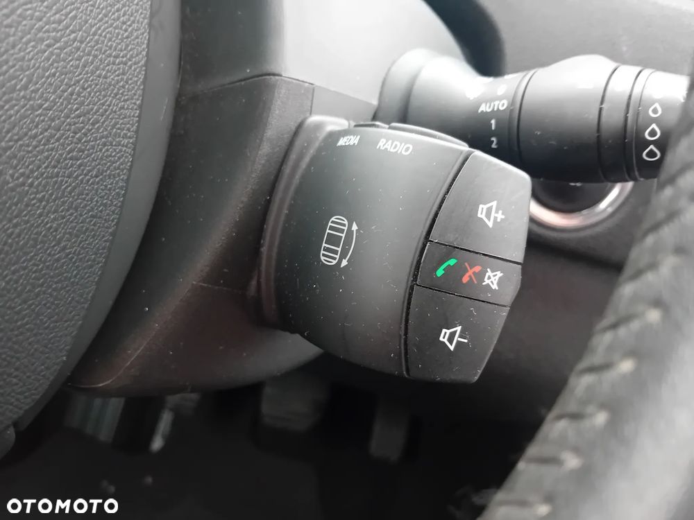 Renault Scenic ENERGY TCe 115 Bose Edition - 16