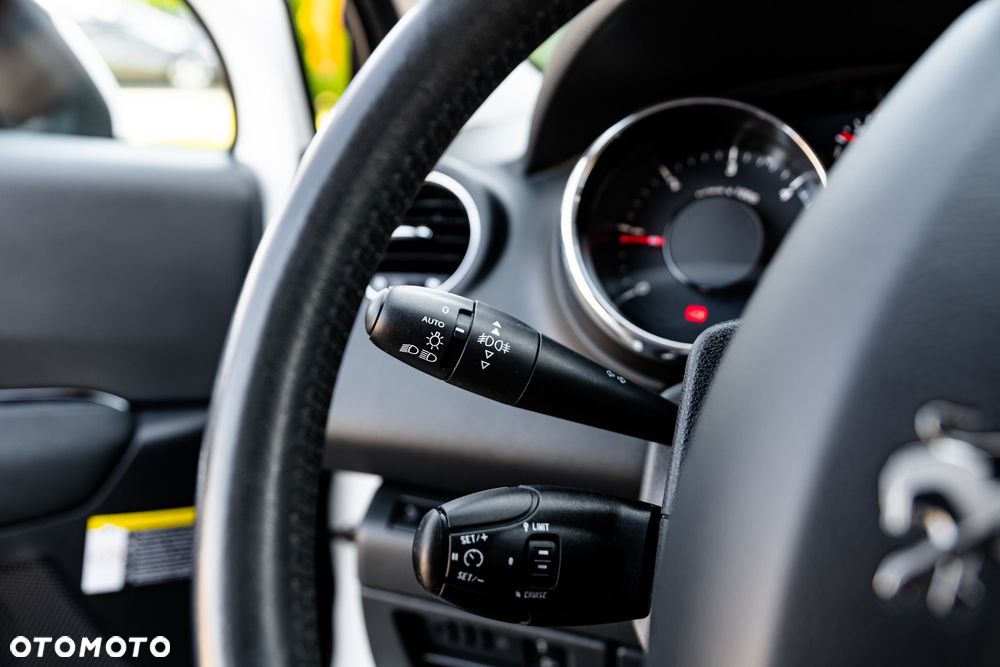 Peugeot 5008 2.0 BlueHDi Allure 7os - 33