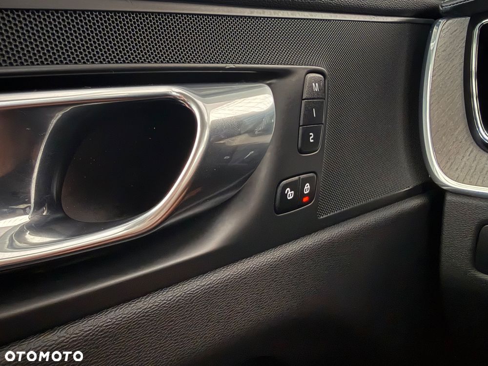 Volvo XC 60 B4 D Geartronic Inscription - 33