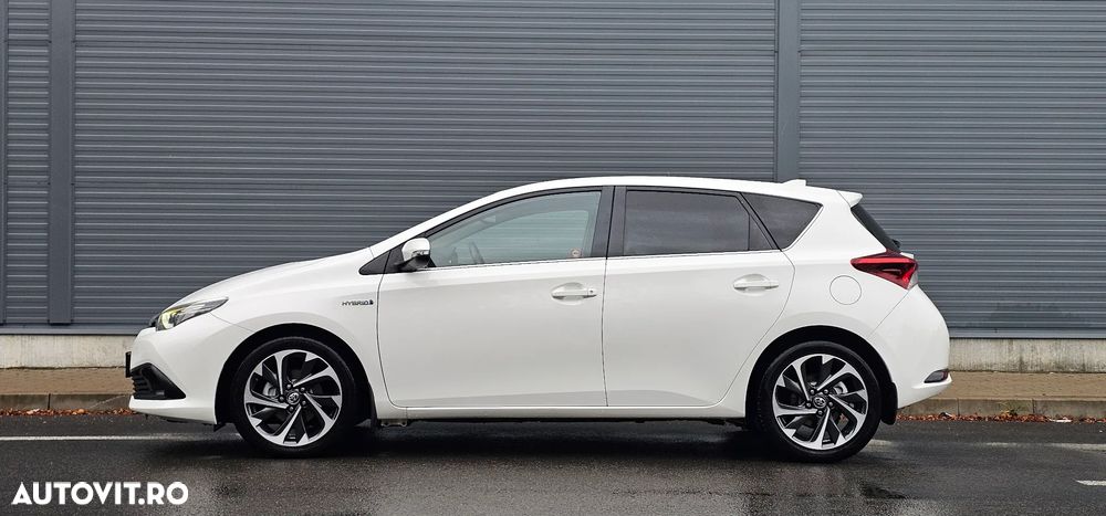 Toyota Auris 2016 photo 5