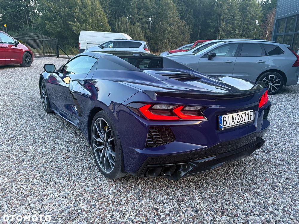 Chevrolet Corvette - 16