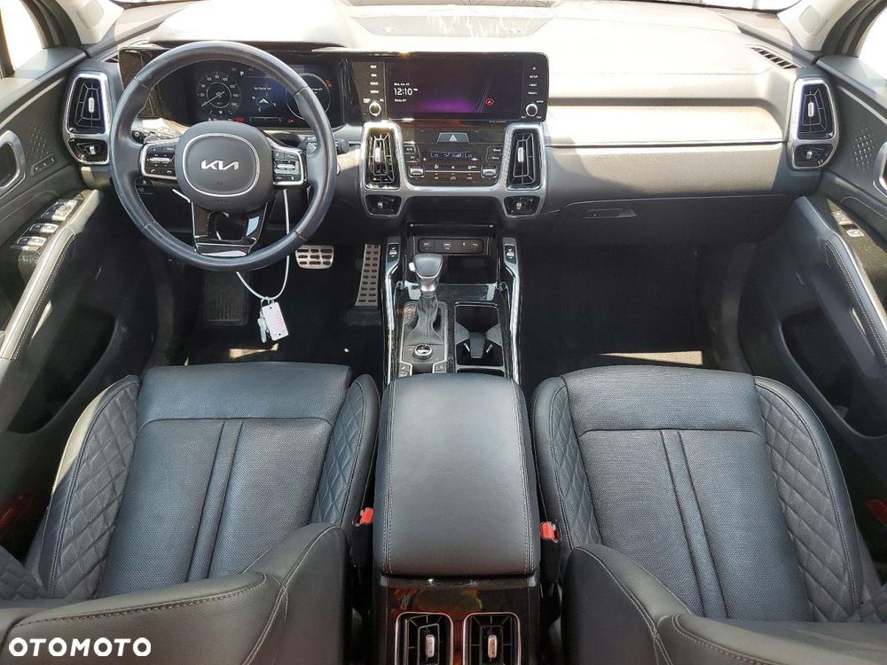 Kia Sorento - 9