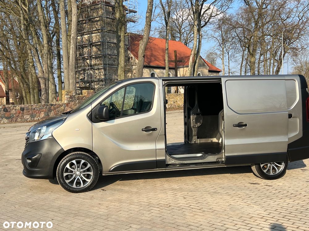 Opel Vivaro - 2