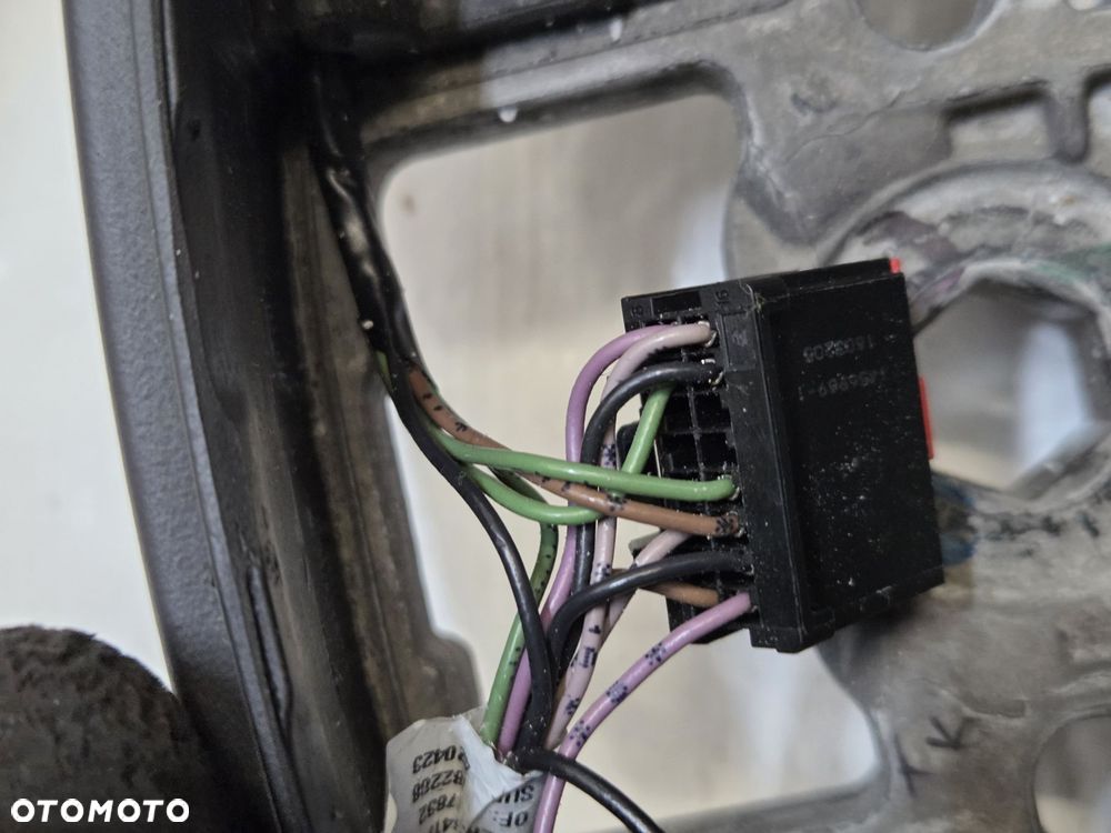 KIEROWNICA MULTIFUNKCJA FORD KUGA MK2 LIFT ST CZERWONA NIĆ - 7