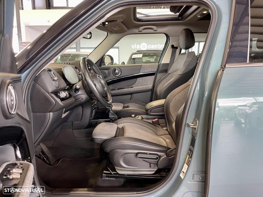 MINI Countryman Cooper SE ALL4 Auto - 12