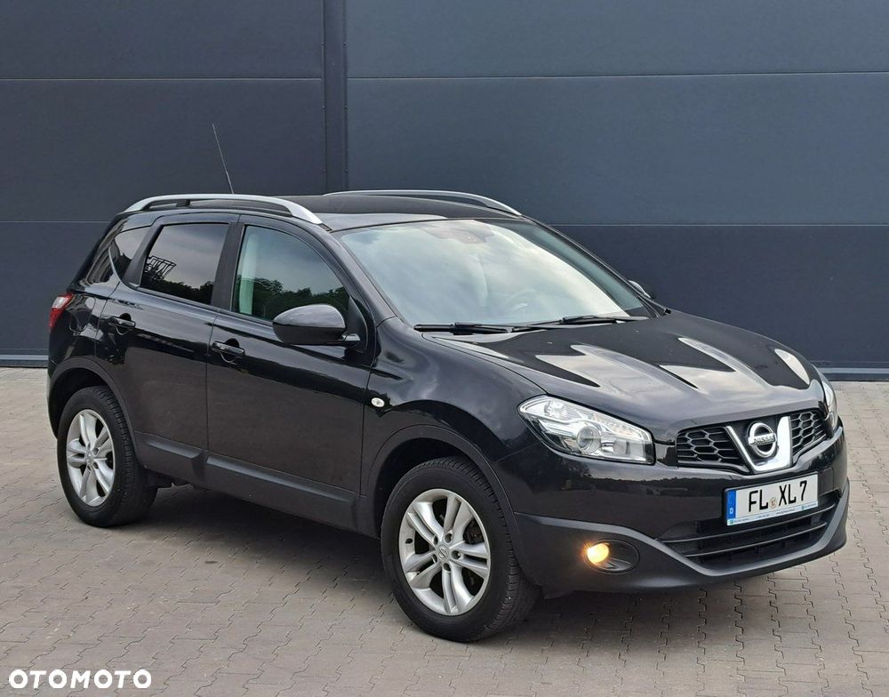 Nissan Qashqai - 1