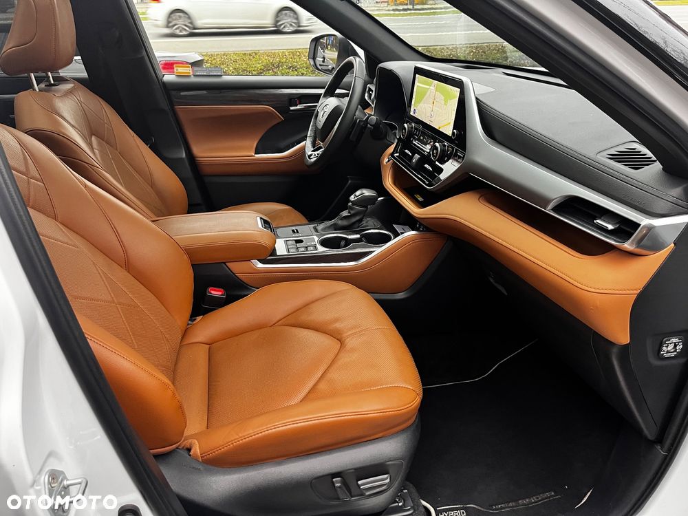 Toyota Highlander 2.5 Hybrid Executive - 11