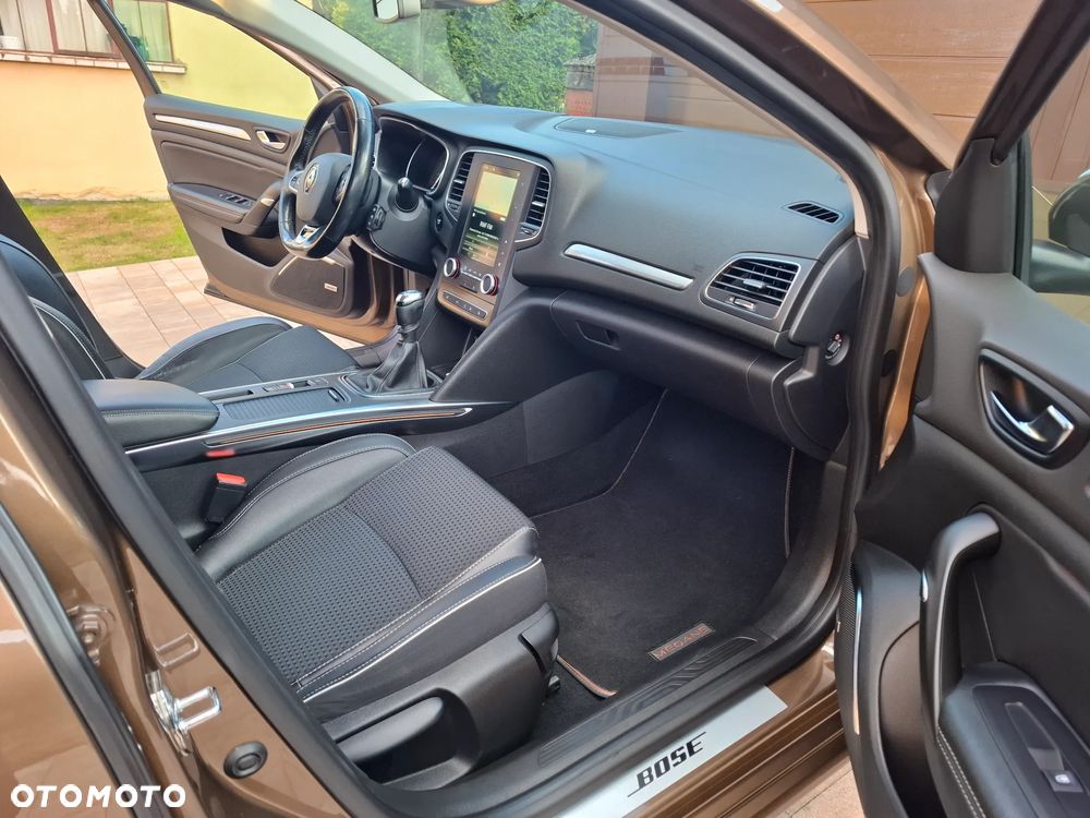 Renault Megane 1.2 Energy TCe Bose - 23