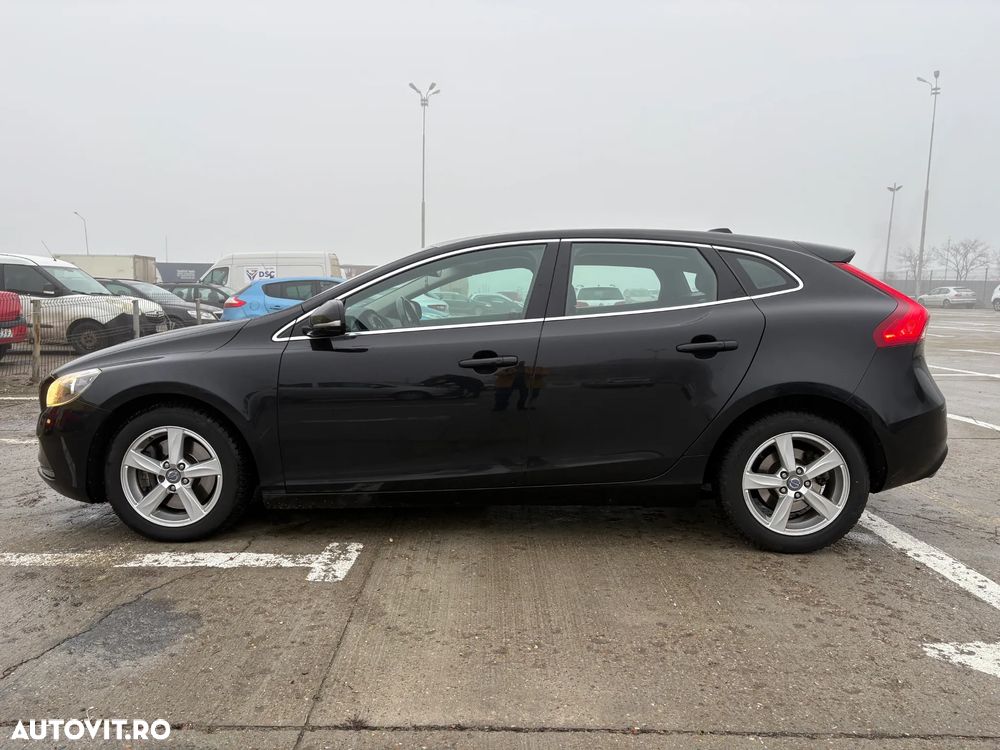 Volvo V40 D4 Summum - 1