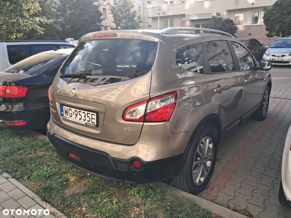 Nissan Qashqai+2 - 4