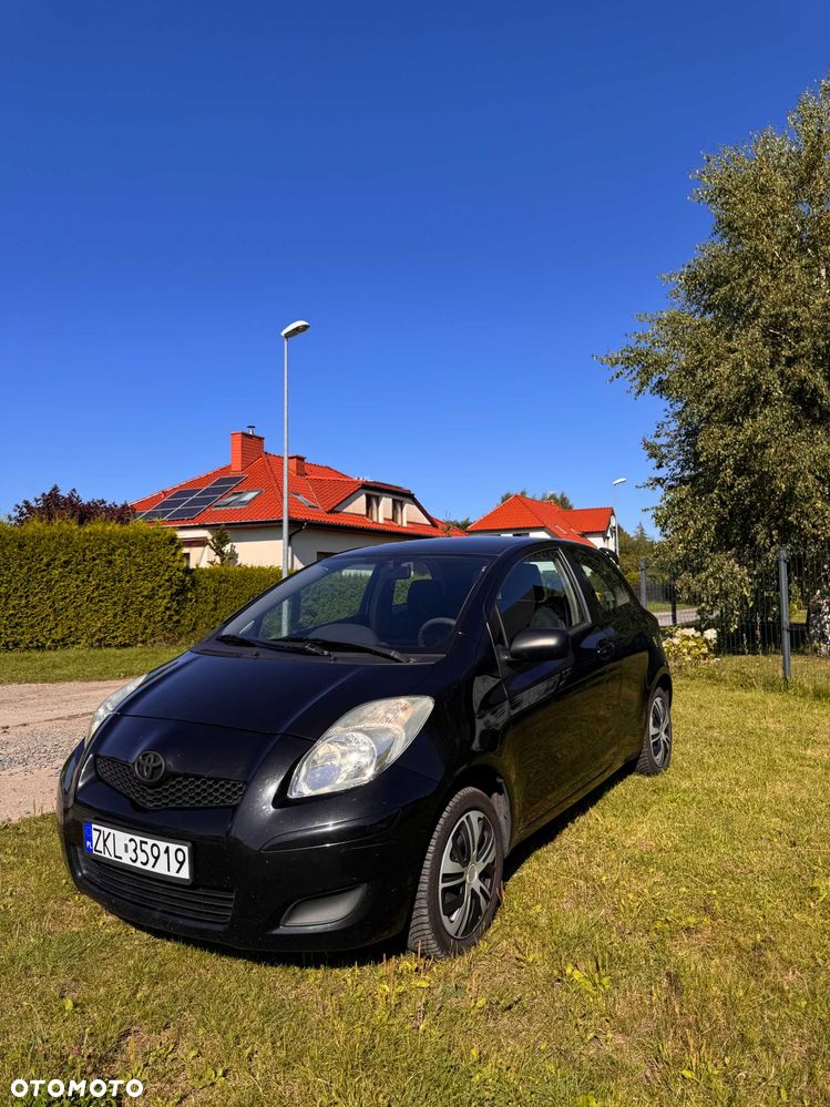 Toyota Yaris - 1