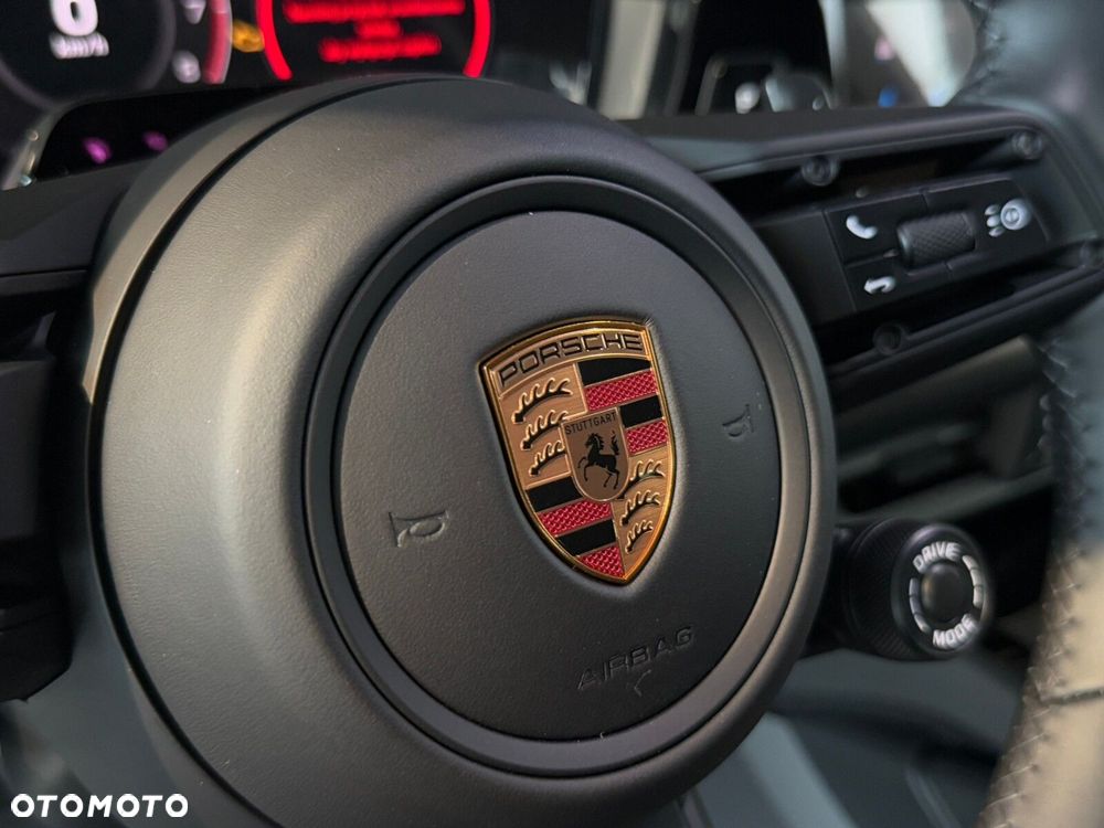Porsche Cayenne - 23