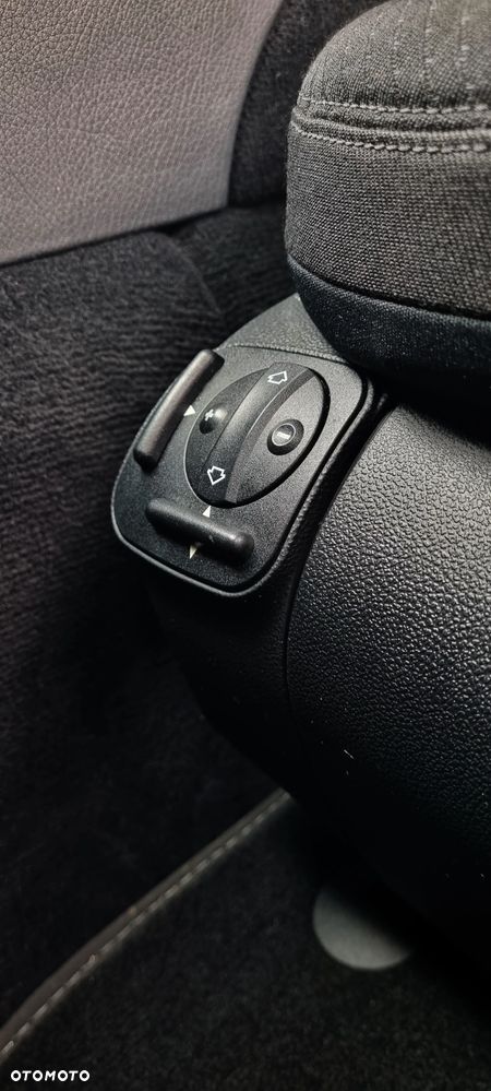 Mercedes-Benz Klasa E 320 CDI 7G-TRONIC Elegance - 9