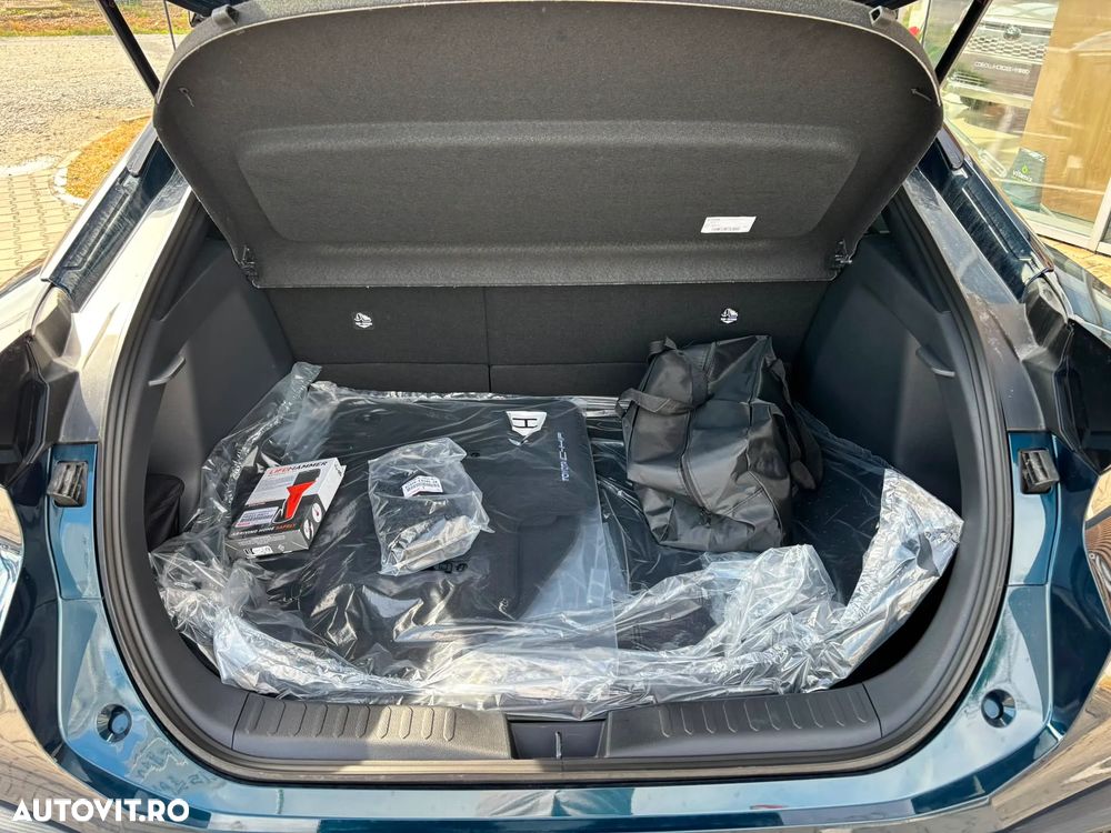 Toyota C-HR 1.8 HEV 140 CP 4x2 CVT Dynamic - 12