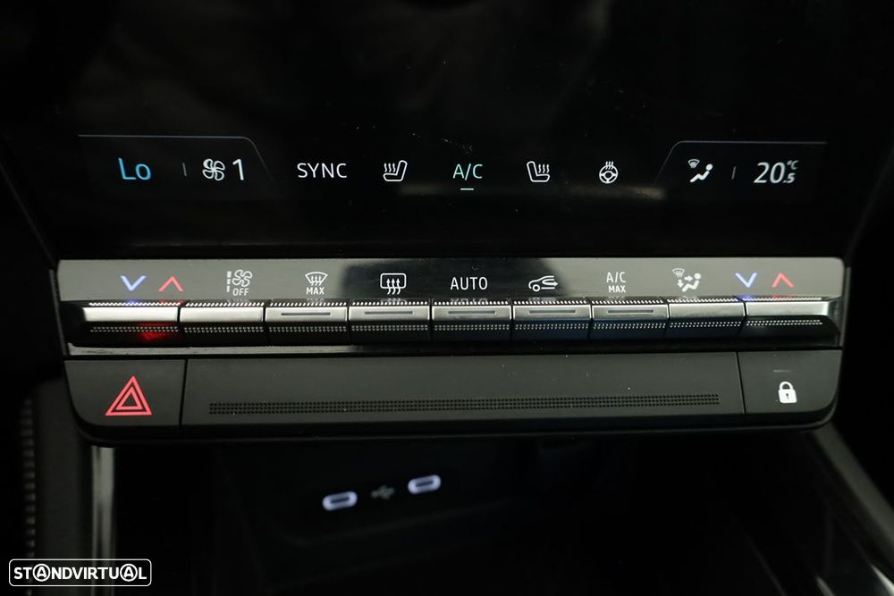 Renault Austral 1.2 E-Tech Iconic - 12